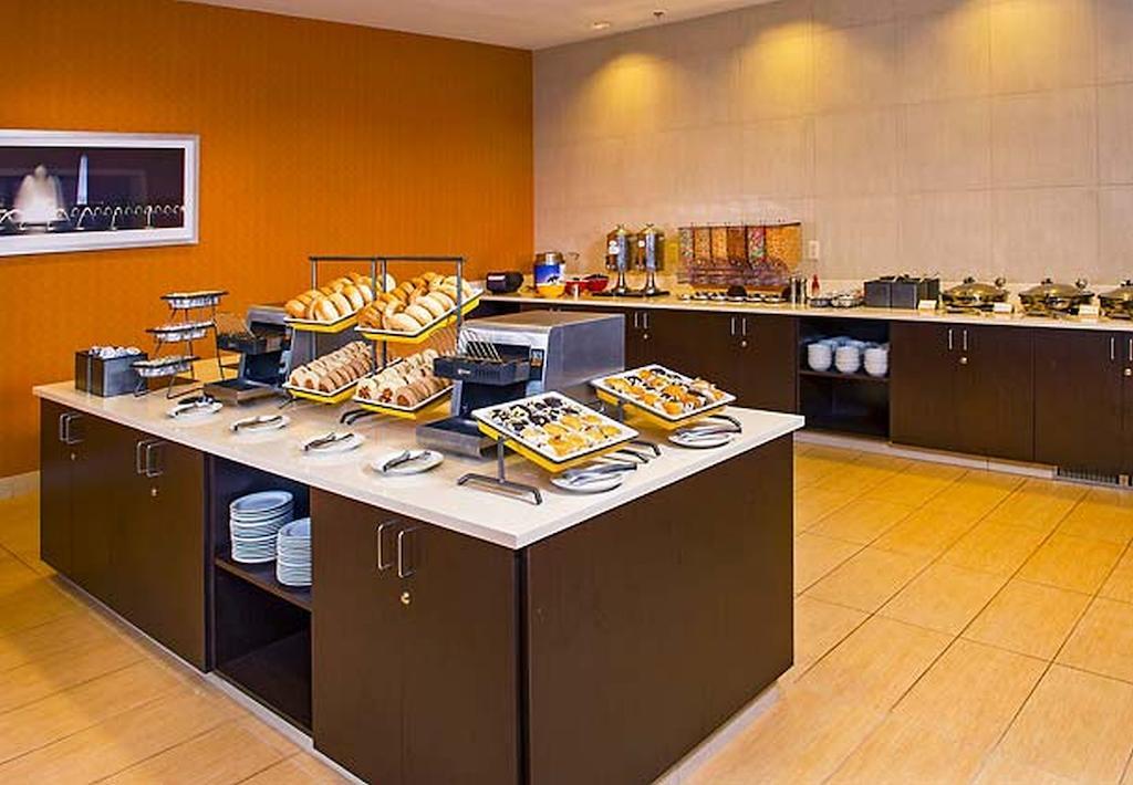 Residence Inn Arlington Pentagon City Restoran gambar
